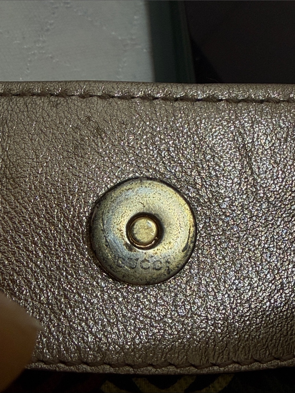 Gucci Interlocking G Britt Champagne Leather Hobo Shoulder Bag - Picture 12 of 13